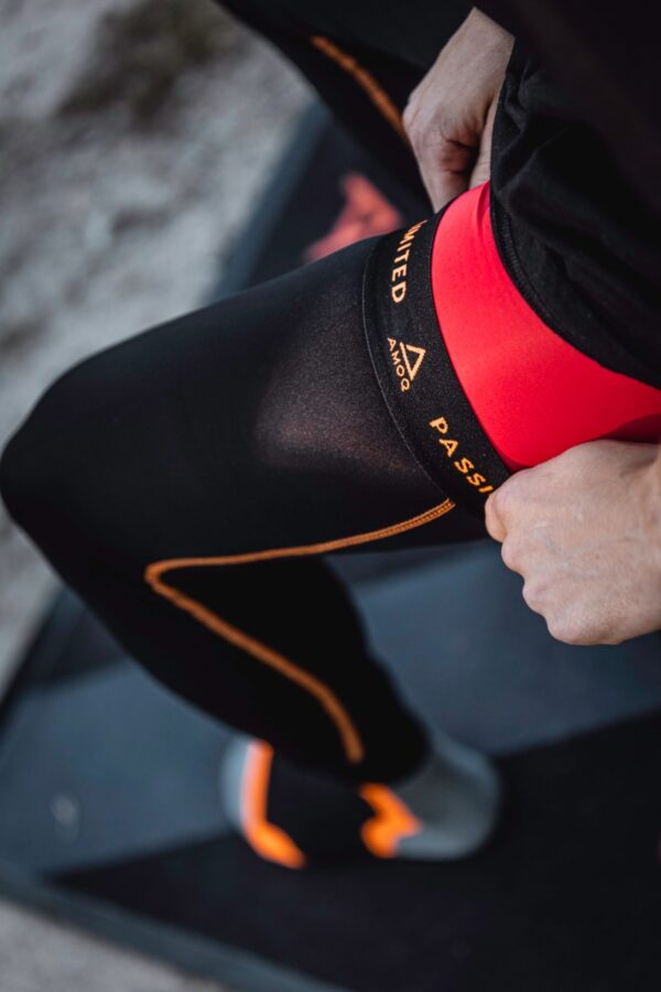 Amoq Long Sleeve MX Socks Black